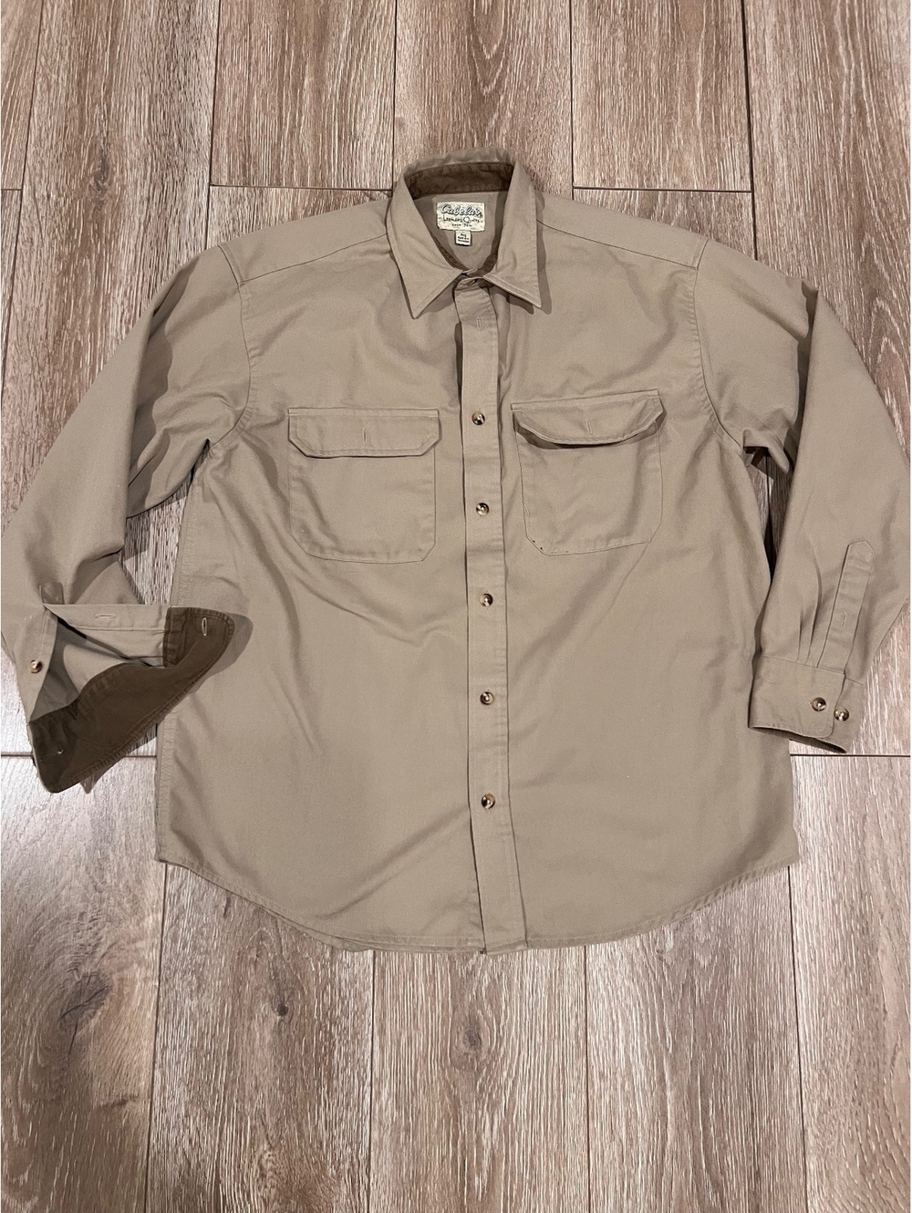 Cabela's Men's Long Sleeve Button-Up Shirt with Corduroy Collar Accents